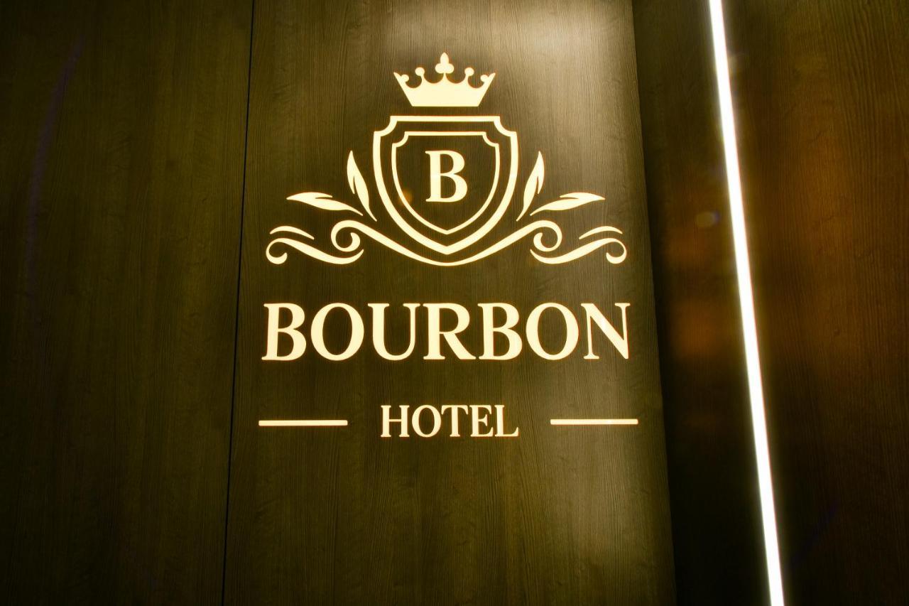 Bourbon Boutique Hotel Jereván Kültér fotó