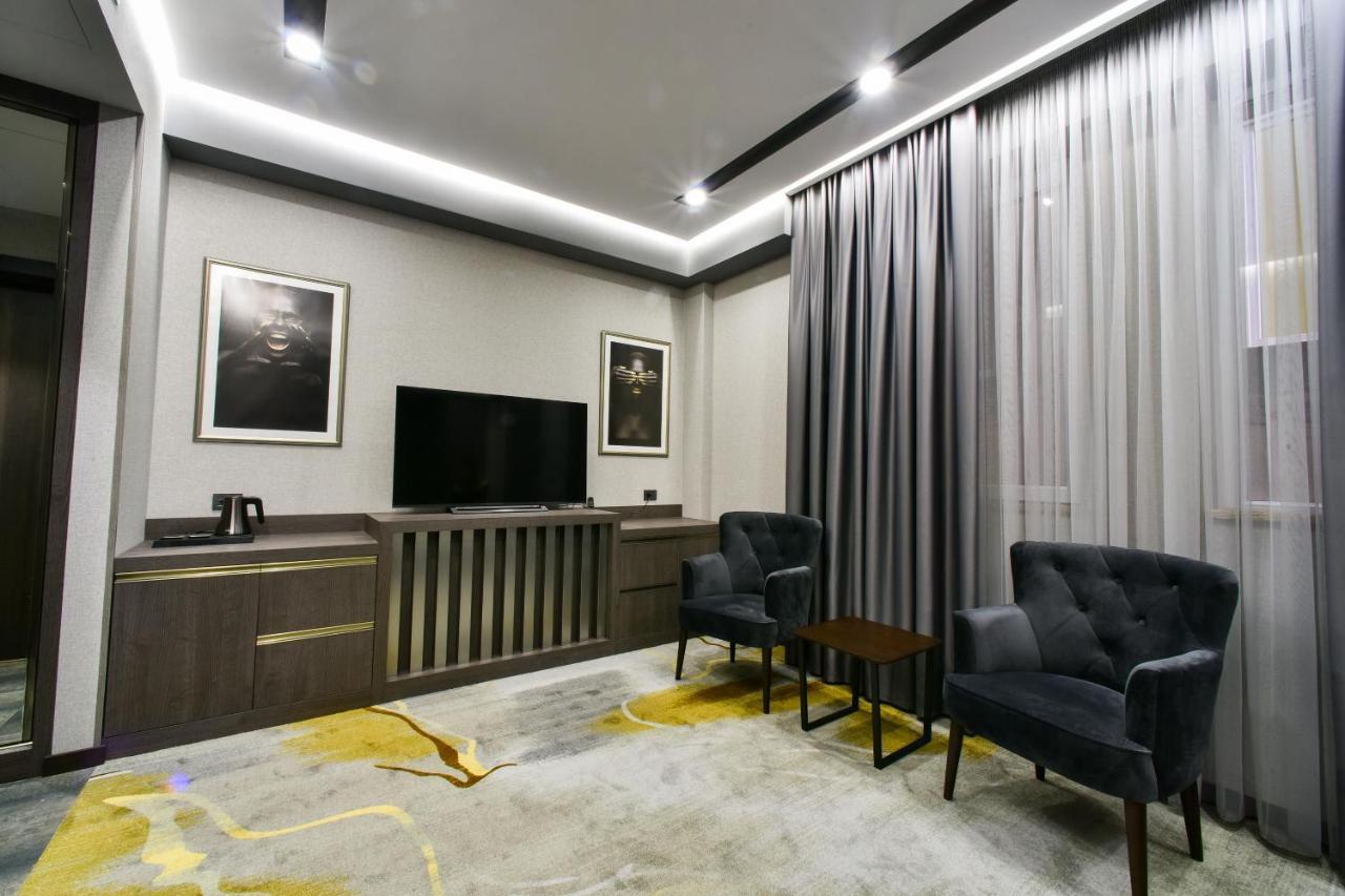 Bourbon Boutique Hotel Jereván Kültér fotó