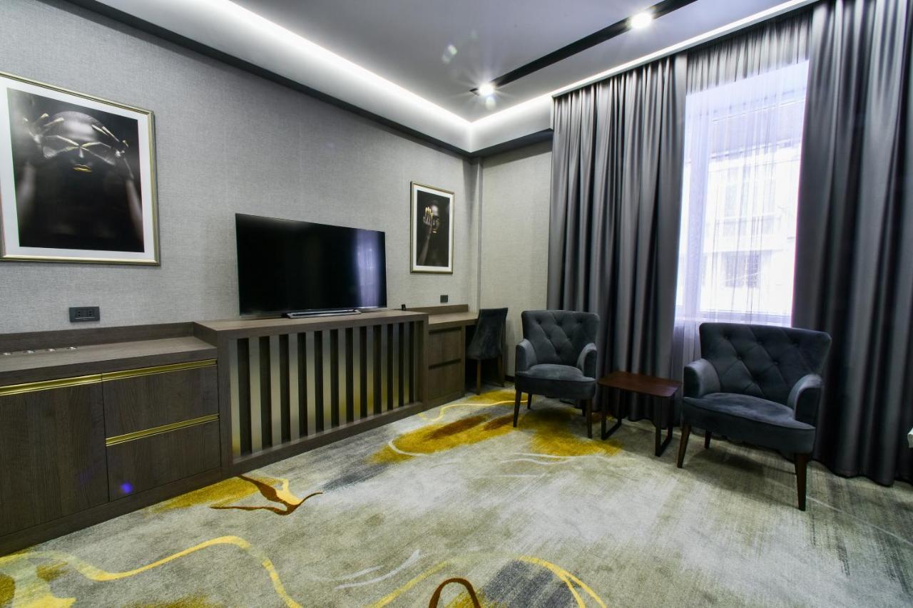 Bourbon Boutique Hotel Jereván Kültér fotó