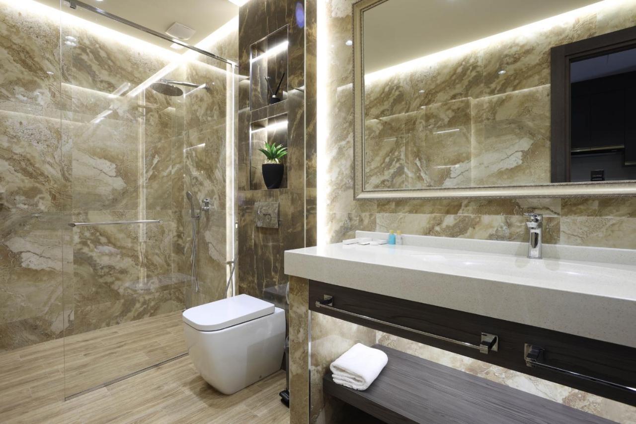 Bourbon Boutique Hotel Jereván Kültér fotó